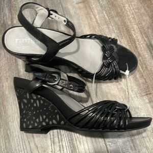 Umberto Raffini black leather wedge sandals EU 40